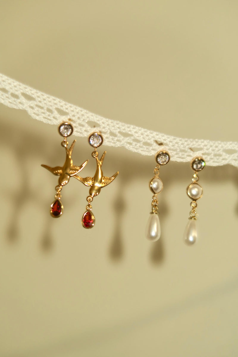 — Boucles d'oreilles